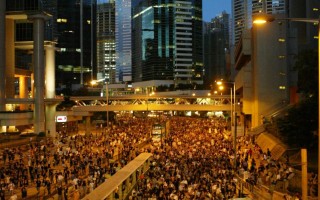 “一国两制下的香港” 广受港台瞩目
