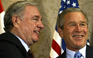布什与加总理马丁强调重振两国关系