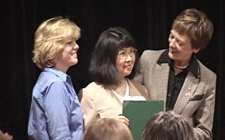 两名华裔女性获渥市社区褒奖