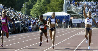 上届奥运女百公尺金牌琼斯在美国选拔赛落马