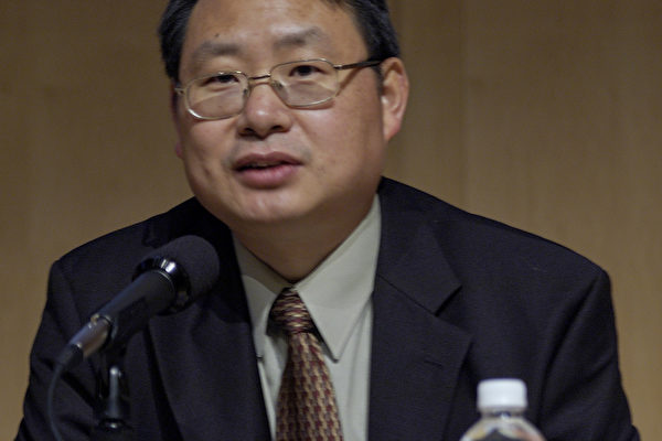 大费城亚洲文化中心董事长、杰夫逊大学医院精神病医生杨景端博士 (大纪元) 大费城亚洲文化中心董事长、杰夫逊大学医院精神病医生杨景端博士 (大纪元)