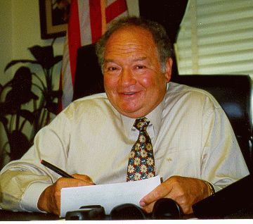 美国联邦议员艾克曼(Gary Ackerman,5th District,NY):我想祝愿所有在看新唐人电视的朋友们有一个非常非常愉快的新年。大纪 美国联邦议员艾克曼(Gary Ackerman,5th District,NY):我想祝愿所有在看新唐人电视的朋友们有一个非常非常愉快的新年。大纪