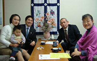 东京法轮功学员感谢日本国会议员