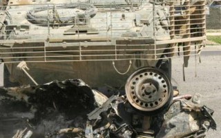 伊拉克西部美军基地遭到3起自杀攻击