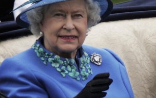 組圖:英國皇家賽馬會上的時尚帽飾秀