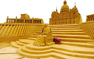 组图：巨型沙雕庆生 比利时175岁