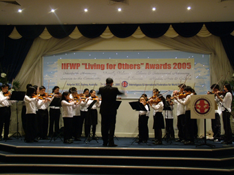 华人学生弦乐团表演节目（大纪元）
