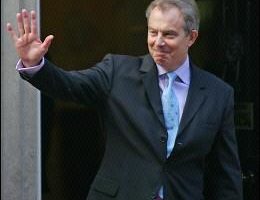 英國首相布萊爾重回歐洲議會面對敵意議員