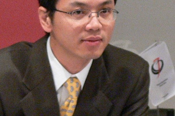 图:陈用林11月3日在维也纳出席由国际人权协会(IGFM)主办的“中共对西方策略”研讨会。 (大纪元) 图:陈用林11月3日在维也纳出席由国际人权协会(IGFM)主办的“中共对西方策略”研讨会。 (大纪元)