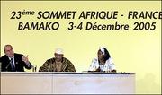 法国总统席哈克呼吁富国增加对非洲援助