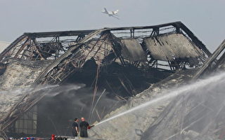 布鲁塞尔国际机场失火 4架飞机被毁
