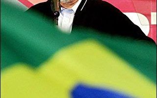巴西总统鲁拉宣布二度竞选总统