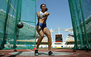 俄女鏈球選手擲出77.41米 破世界記錄