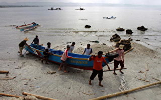 又发现百具尸体 印尼海啸死者达668人