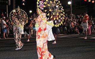 组图：日本山形的花笠节