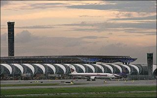 曼谷新机场正式启用后 德航货机首先抵达