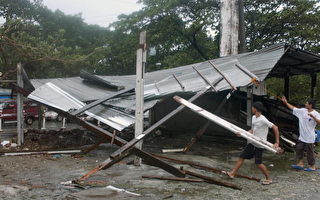 台风“象神”来袭 越南居民大撤离