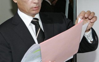 俄總統普京表明 任期屆滿後退而不休