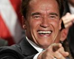 加州州长：阿诺史瓦辛格(Arnold Schwarzenegger)(Photo by Gabrial Bouys/AFP/Getty Images)