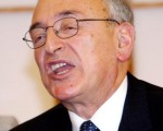 国际能源总署署长曼狄尔今天警告,美国期中选举过后,不要再绕着京都议定书打转,他说急迫的事情在于草拟新的环保协议,接替即将失效的京都议定书。(YOSHIKATSU TSUNO/AFP/Getty Images)