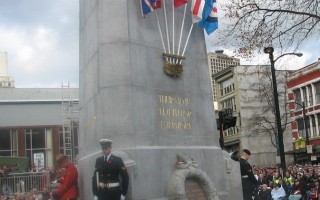 温哥华纪念国殇日   珍惜和平