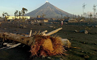 菲國風災引發土石流  搜救轉為挖掘屍體