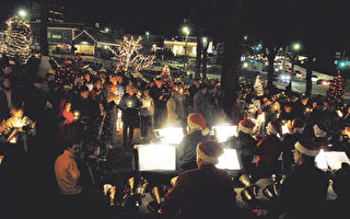 組圖：北維州費市以歌聲﹑樹燈開啟聖誕燈會
