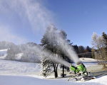 組圖：奧地利滑雪勝地祈求老天降雪