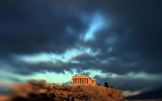 圖文：雅典上空陰雲密佈 氣候異常溫暖