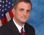 美国国会众议员(新泽西州) 罗伯特．安德鲁斯(Robert Andrews)