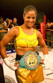 拳王阿里女兒萊拉成功衛冕超中量級女拳王