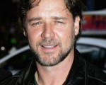 奧斯卡影帝羅素克洛(Russell Crowe)身穿黑色皮衣酷味十足。(圖片來源：Getty Images)