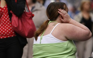 英人肥胖比例不断上升 如癌症定时炸弹