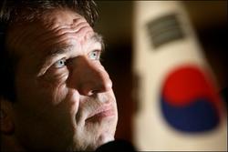 戰績不佳  南韓國家足球隊教練弗貝克辭職