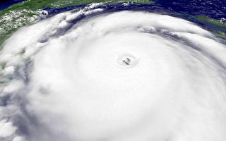 组图：五级飓风狄恩 直扑墨西哥