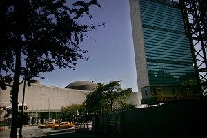 紐約UN集會: 聲援高智晟 要求停止迫害法輪功