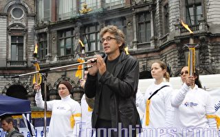 人权圣火在比利时安特卫普传递