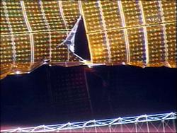 國際太空站太陽電板破損　恐影響太空站用電