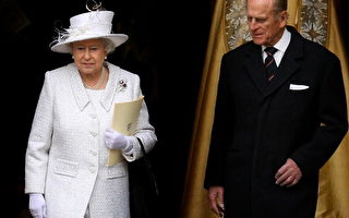 英女王伉俪参加感恩仪式 庆祝结婚60年
