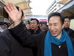 民调：李明博将在南韩总统选举大获全胜