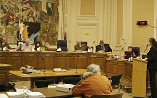 伯克利市议会通过决议支持人权圣火