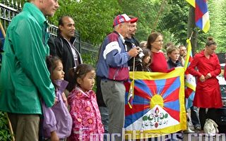 丹麦：藏人支持者奥运日剃发抗议