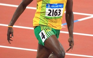 男子百米9秒69破世界纪录 牙买加飞人博尔特夺冠