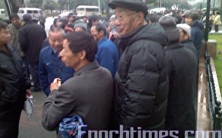 抗議24天後 二百上海農民到市政府請願