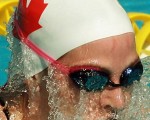加国女泳坛捷报　皮尔斯短水道200m蛙破世界