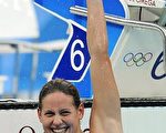 英泳将杰克森勇破女子400米自由式世界纪录
