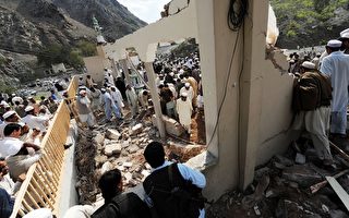 巴基斯坦清真寺自杀式袭击五十人死亡