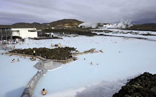組圖：冰島不冰 熱氣騰騰的藍瀉湖