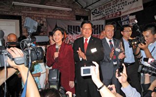 赵美心当选美国会史上首位华裔女议员