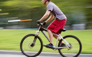 单车撞死华妇 多伦多社区热议骑车安全